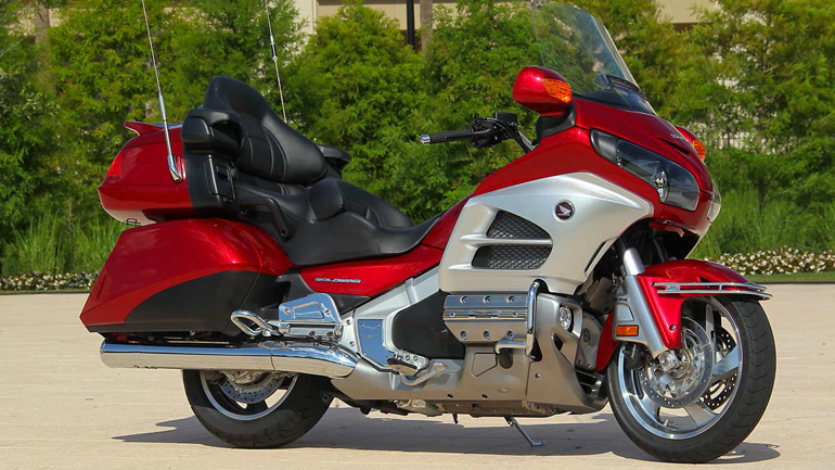 Ανακαλούνται 24 μοτοσικλέτες Honda GL1800 στην Ελλάδα